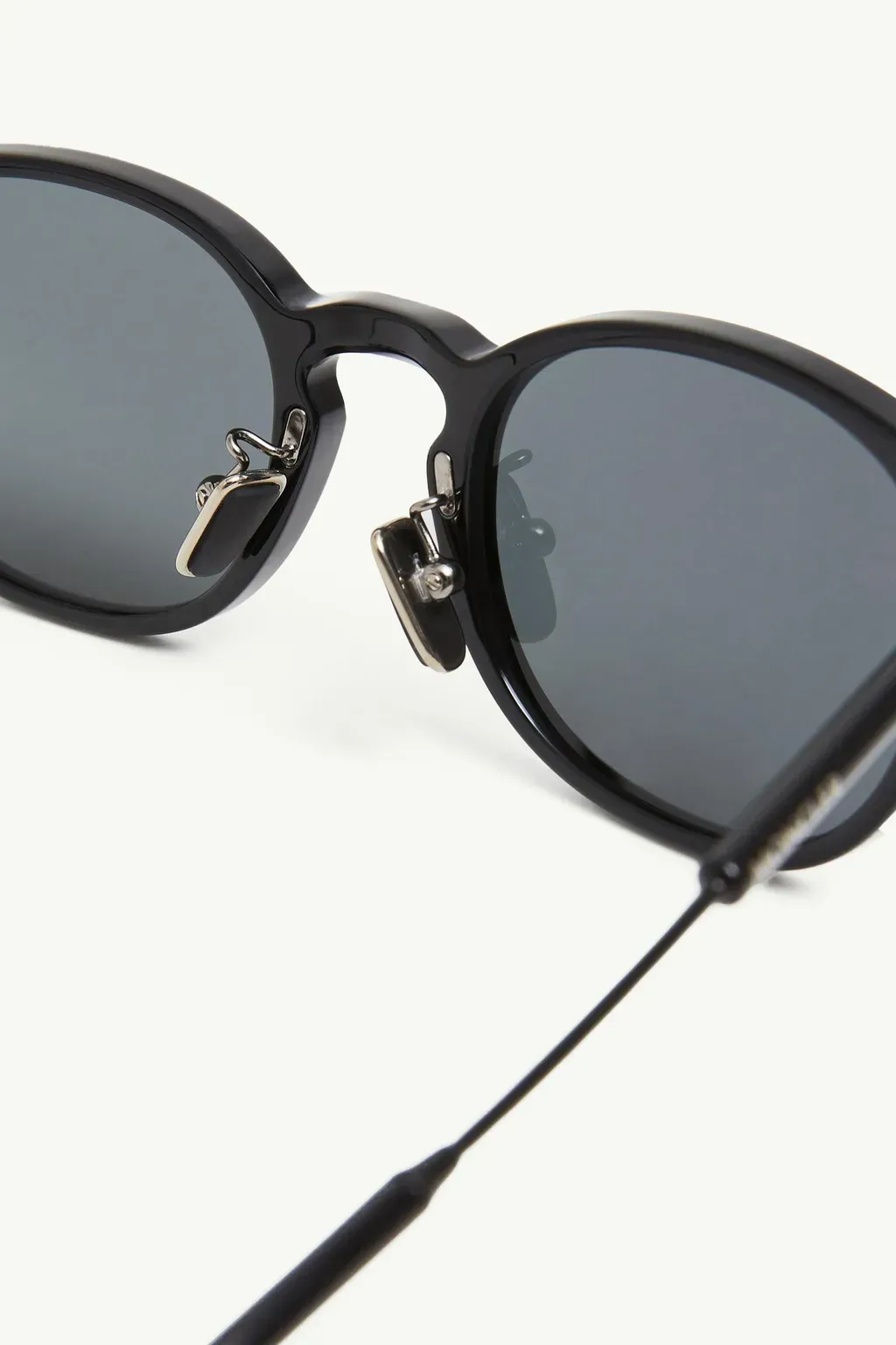 Barbb Round Sunglasses