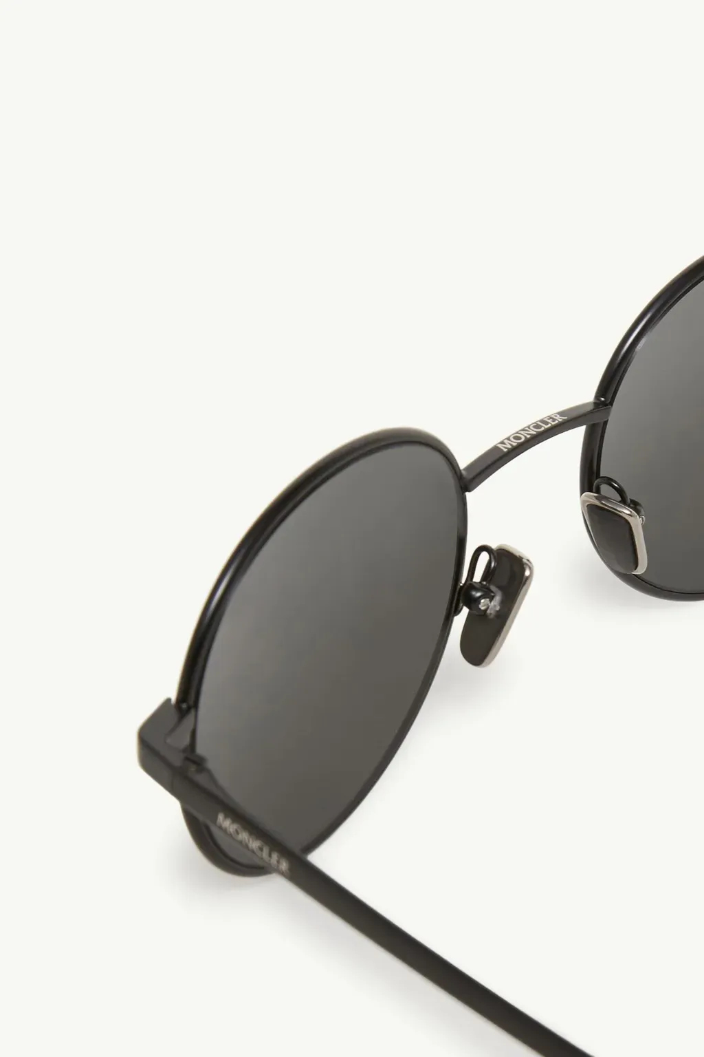Centro Oval Sunglasses
