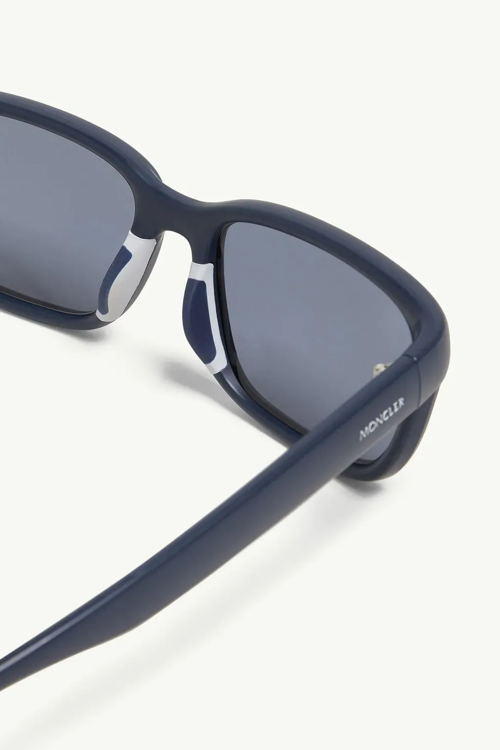 Slicka Rectangular Sunglasses