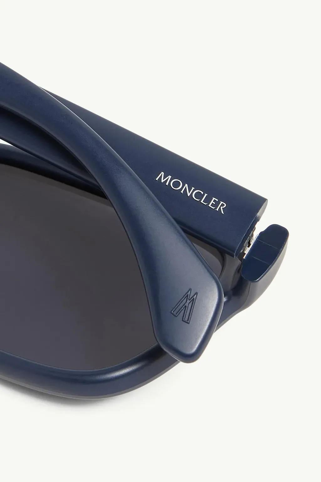 Slicka Rectangular Sunglasses