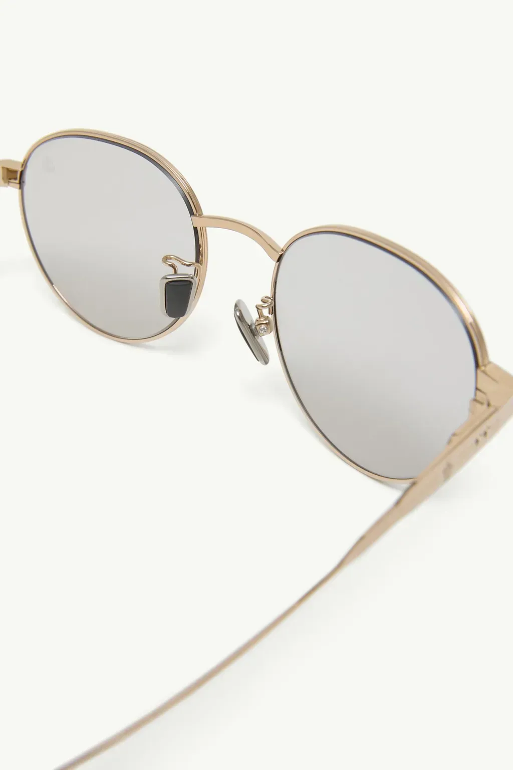 Subtila Round Sunglasses