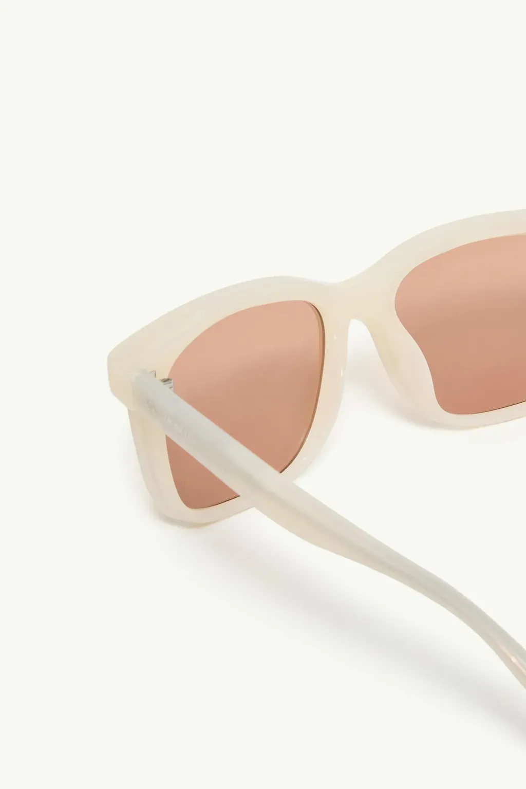 Valaire Rectangular Sunglasses