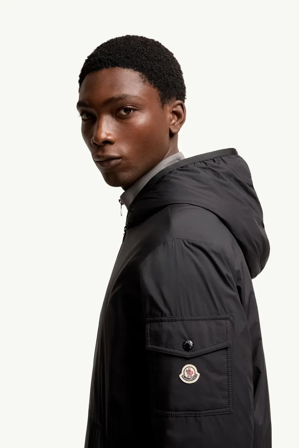 Monteynard Hooded Short Down Jacket