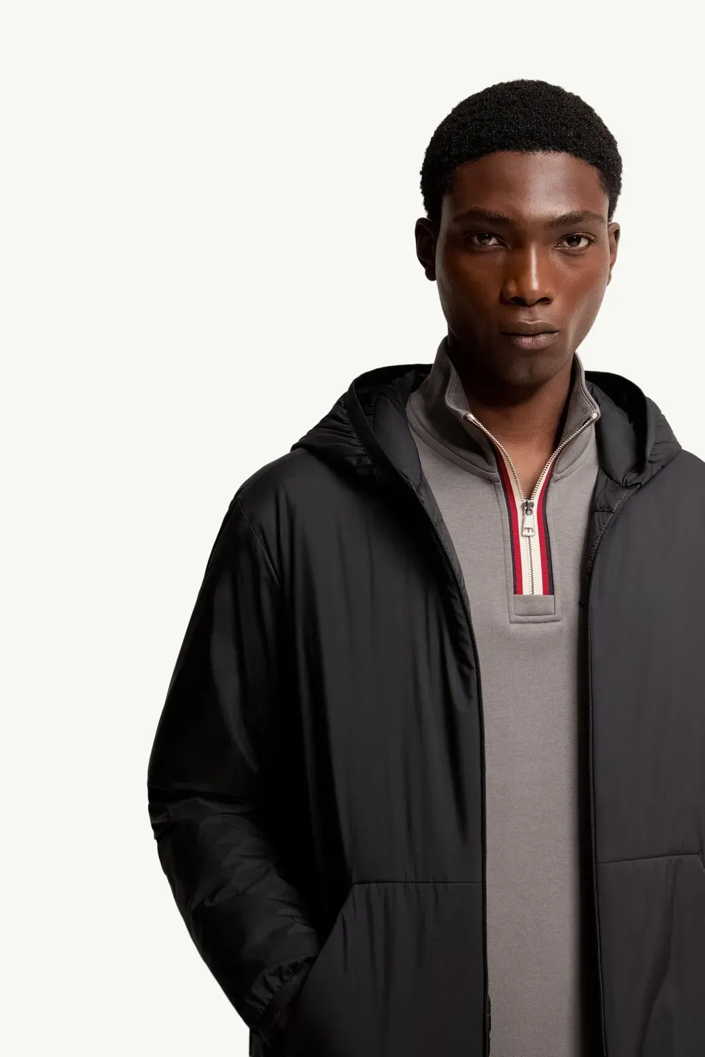Monteynard Hooded Short Down Jacket