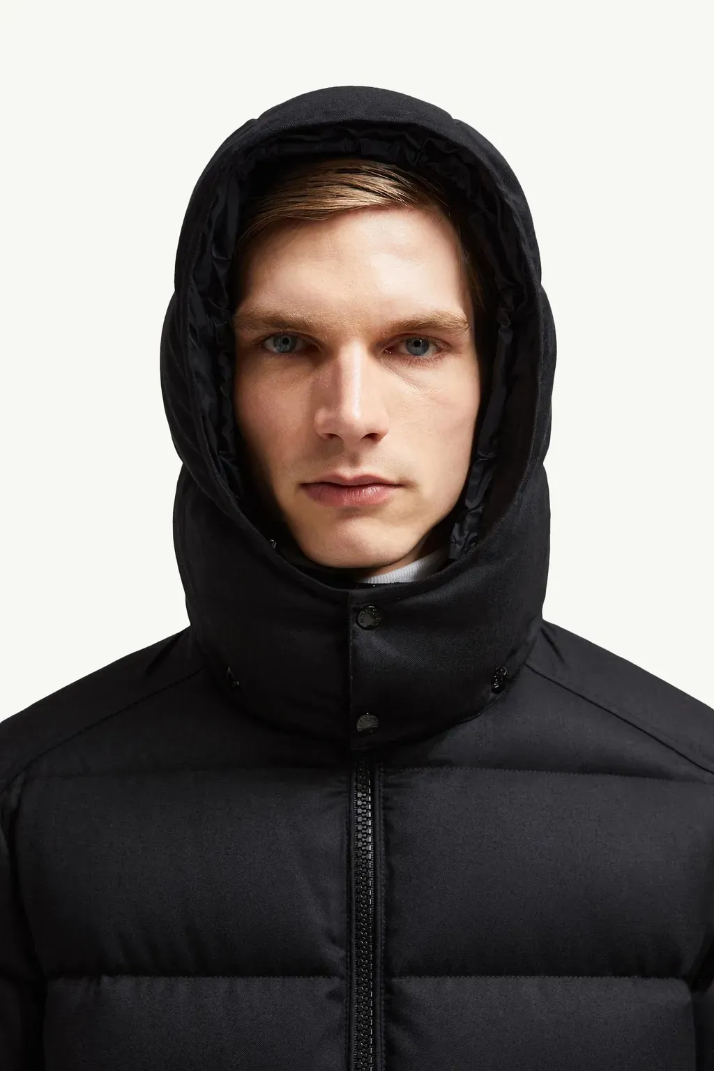 Montgenevre Hooded Wool Flannel Short Down Jacket