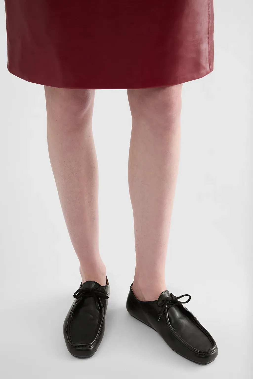 Hood Lace-Up Shoe