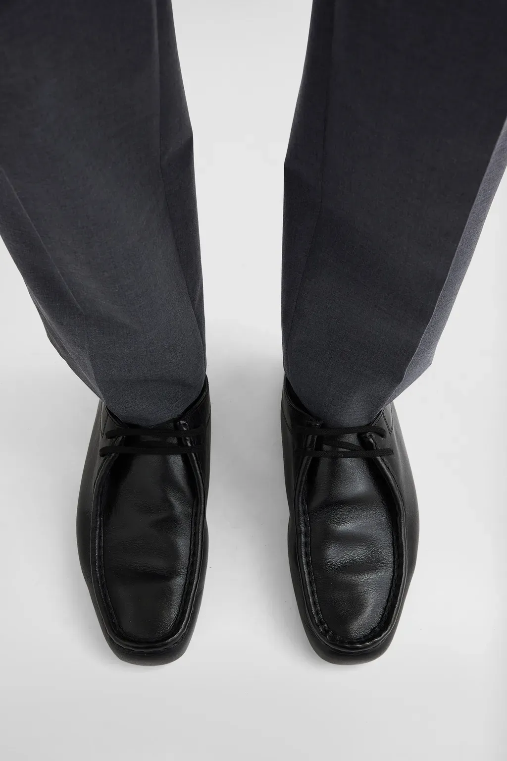 Hood Lace-Up Shoe