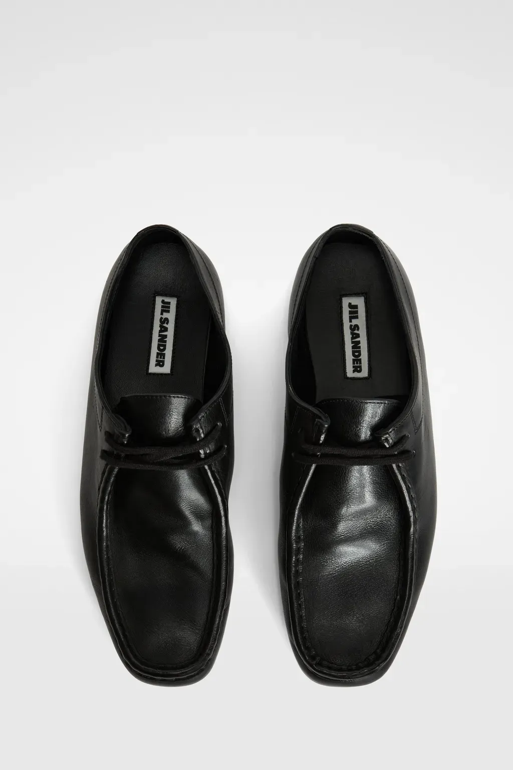 Hood Lace-Up Shoe