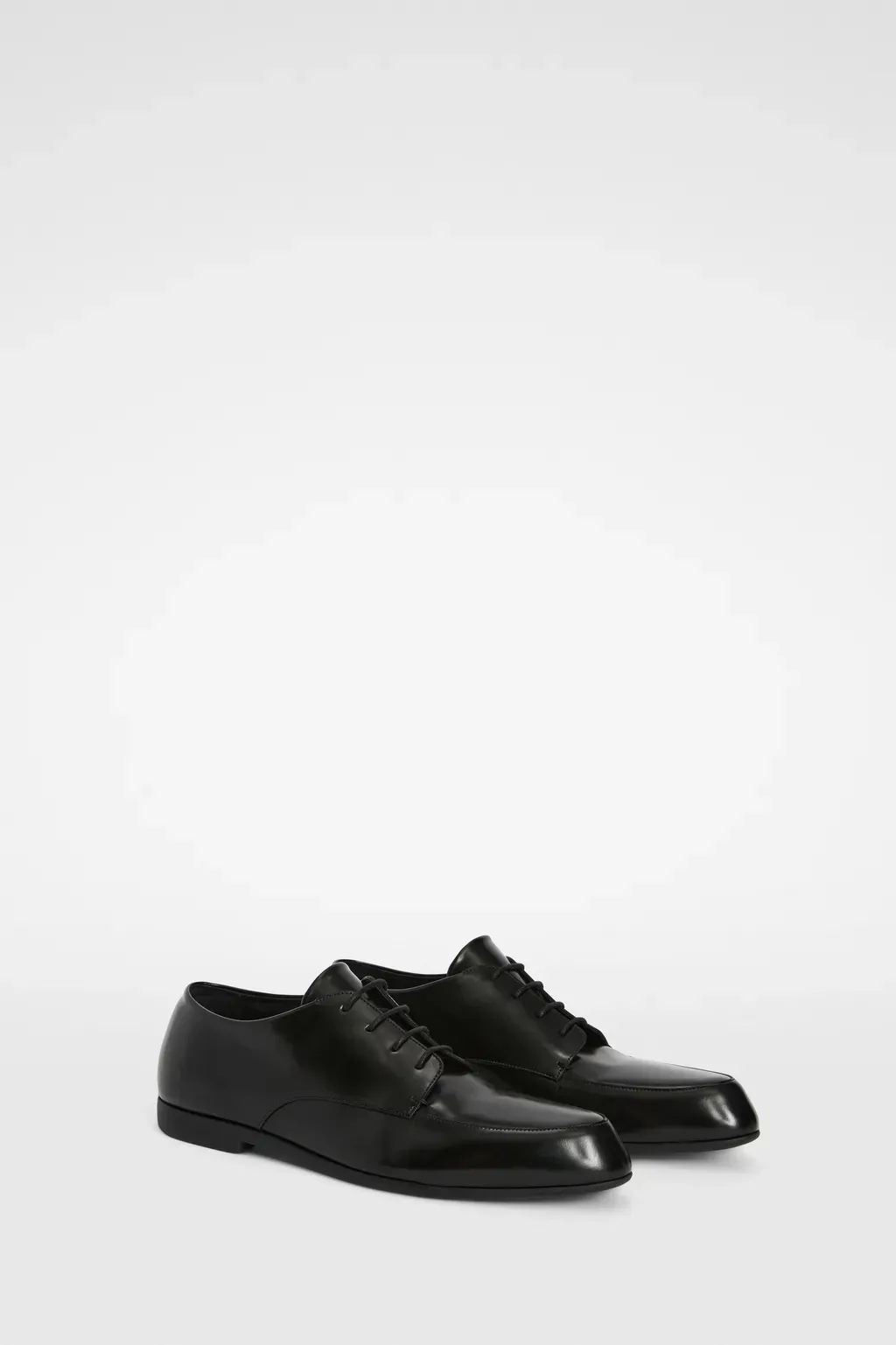 Lace-Up Shoe