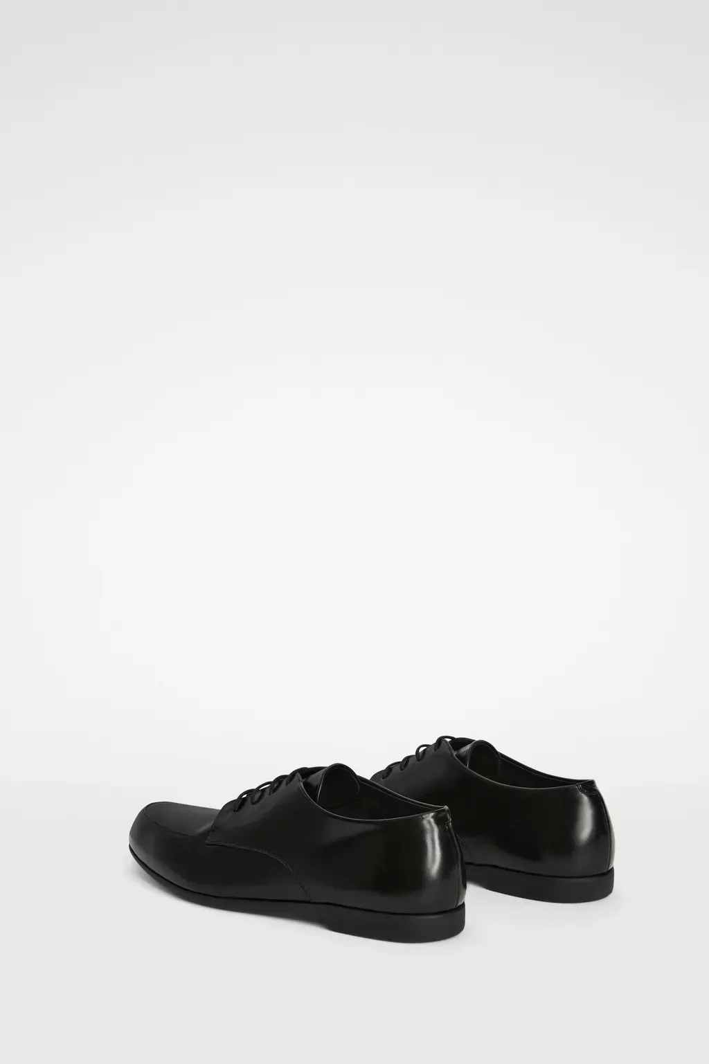 Lace-Up Shoe