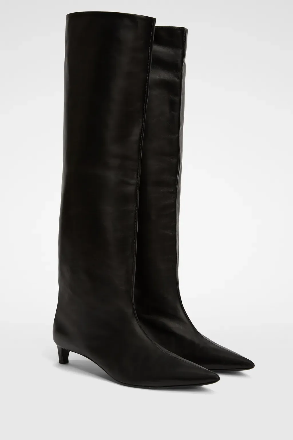 Knee Boot