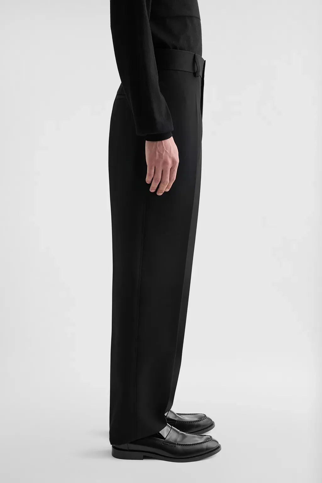 Lightweight Wool Gabardine Trousers
