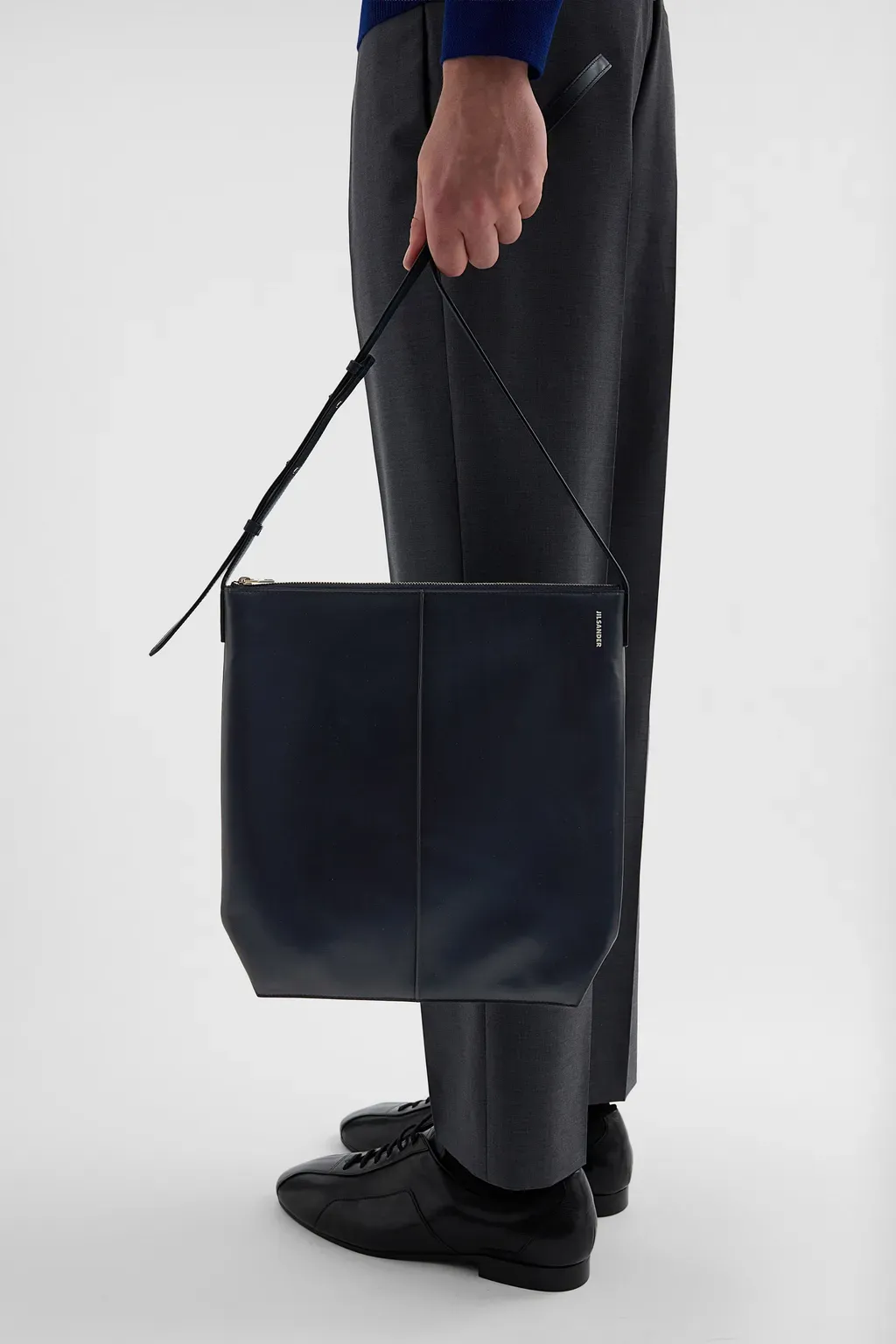 Linea Crossbody