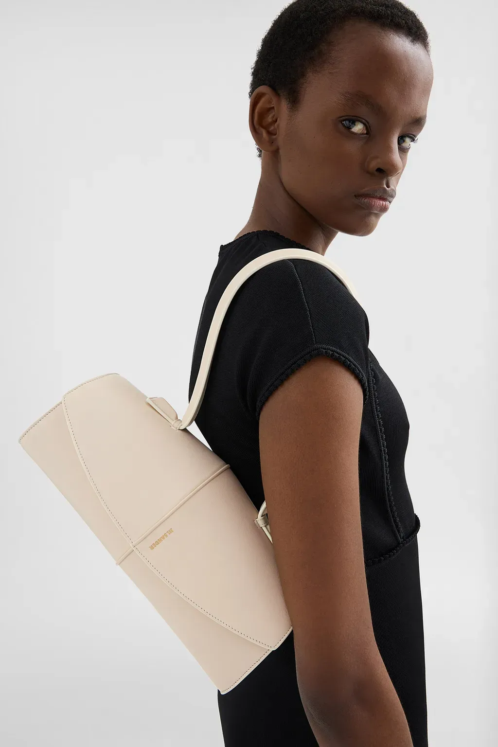 Linea Shoulder