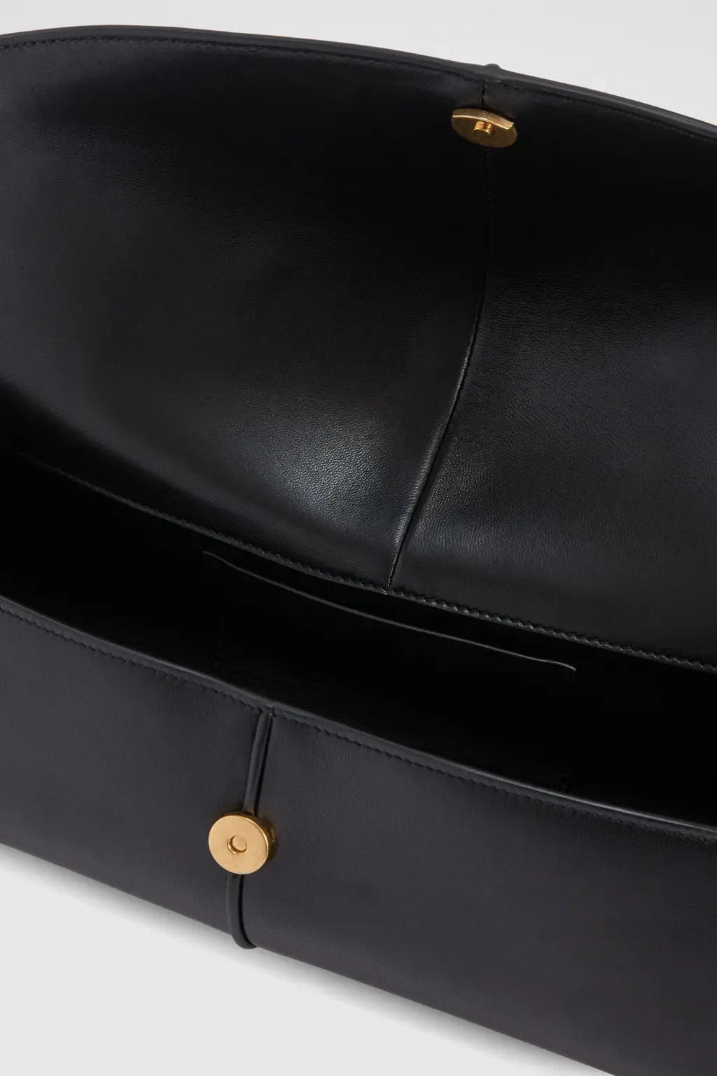 Linea Shoulder