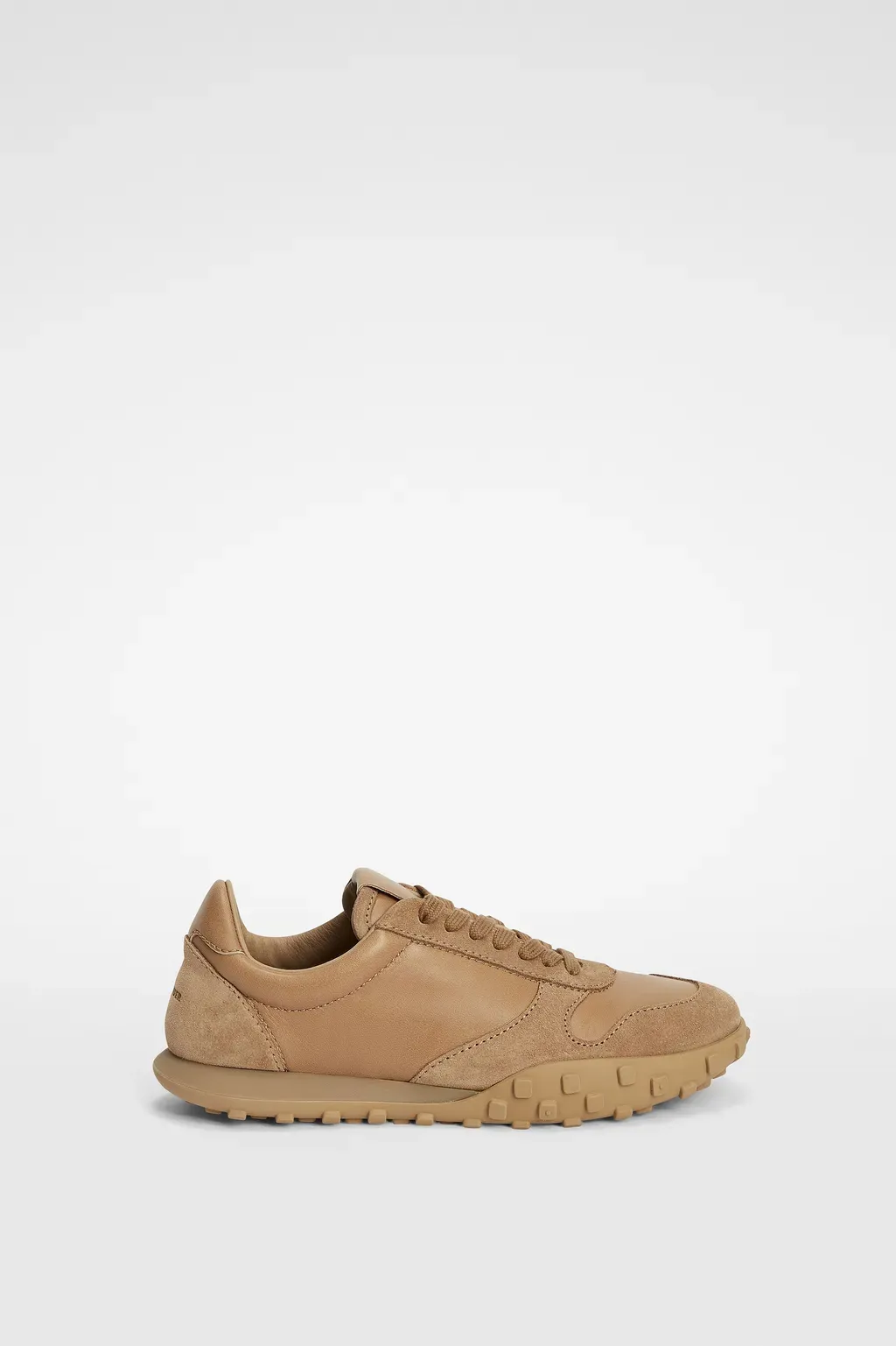 Moon Sneaker