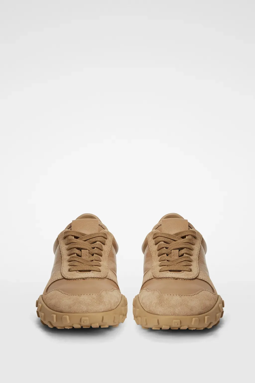 Moon Sneaker