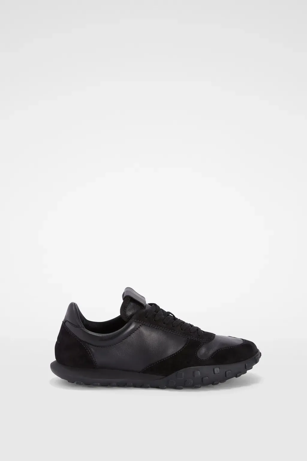 Moon Sneaker