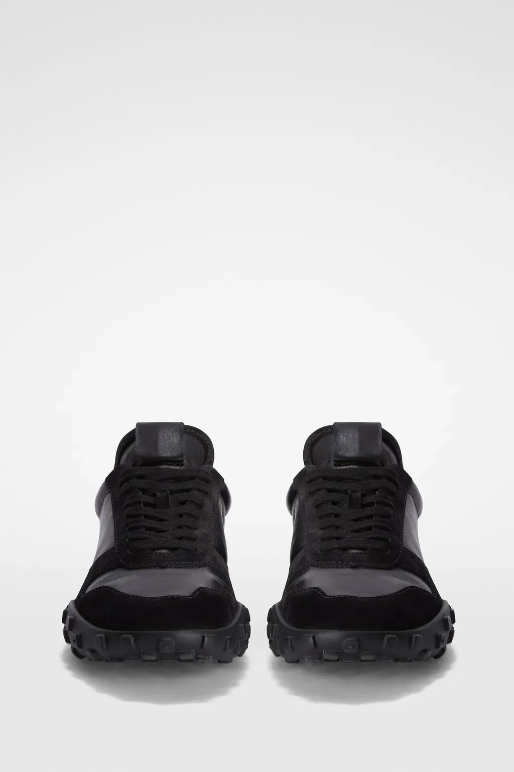 Moon Sneaker