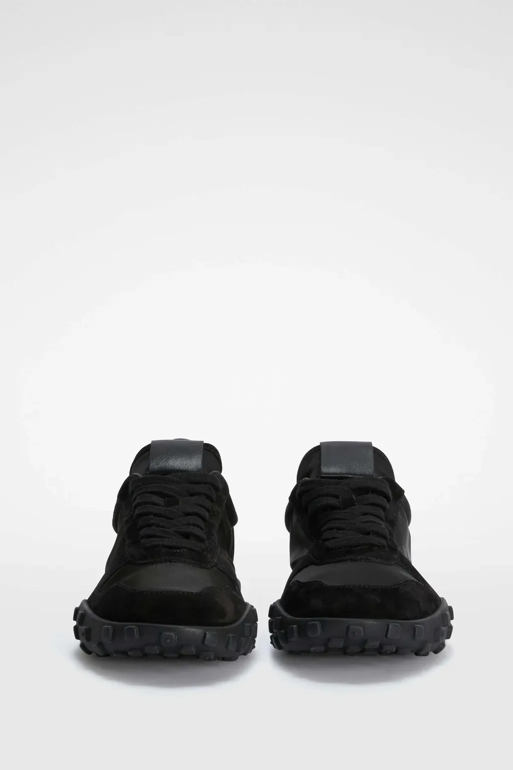 Moon Sneaker