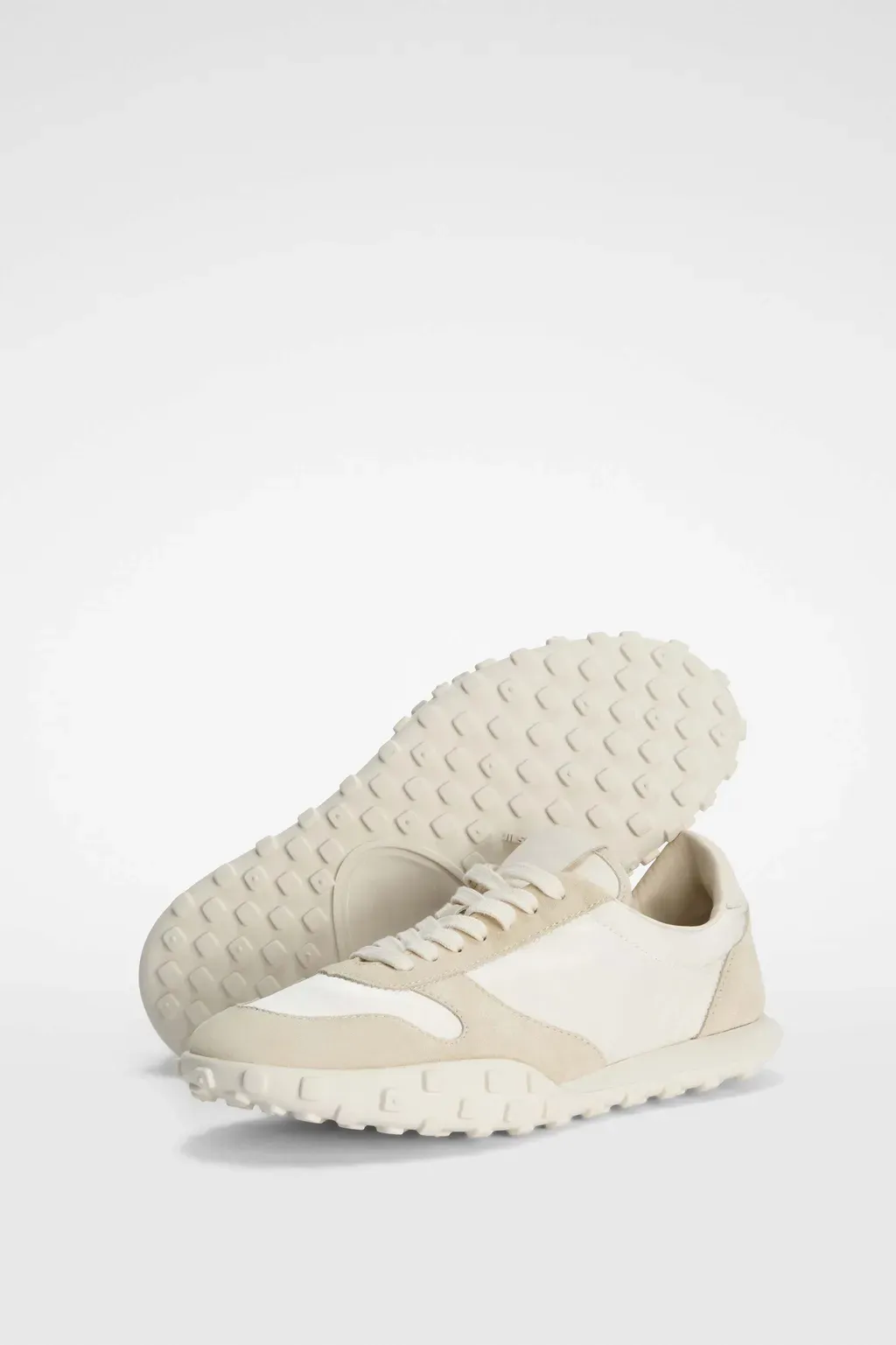 Moon Sneaker