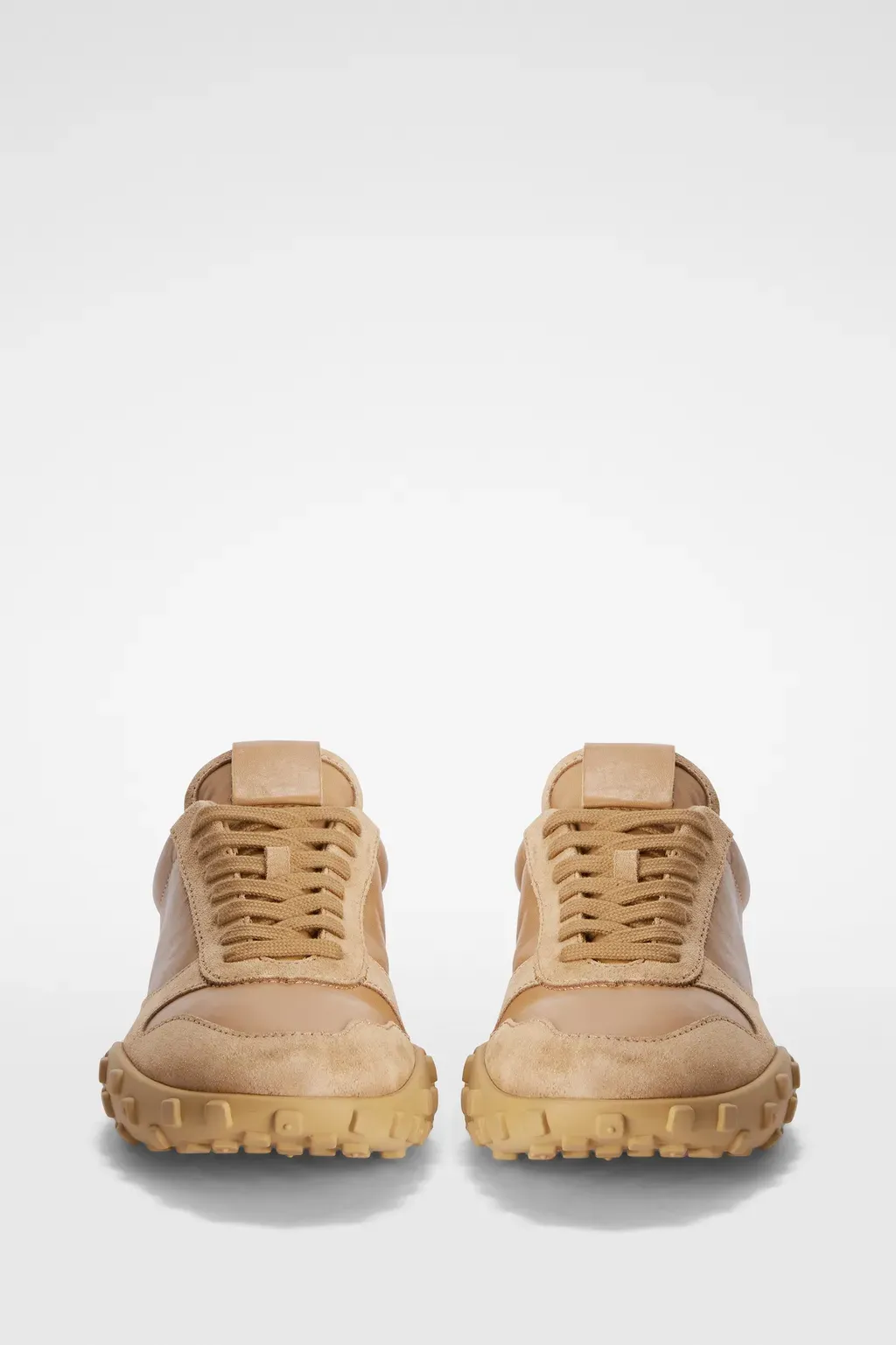 Moon Sneaker