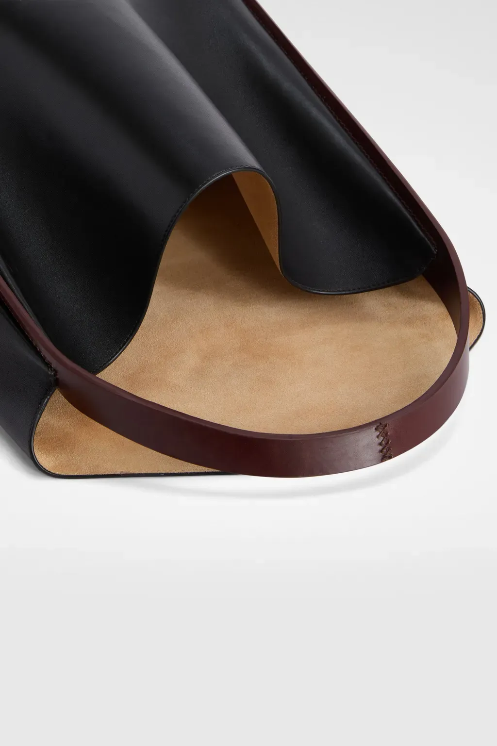 Pivot Tote