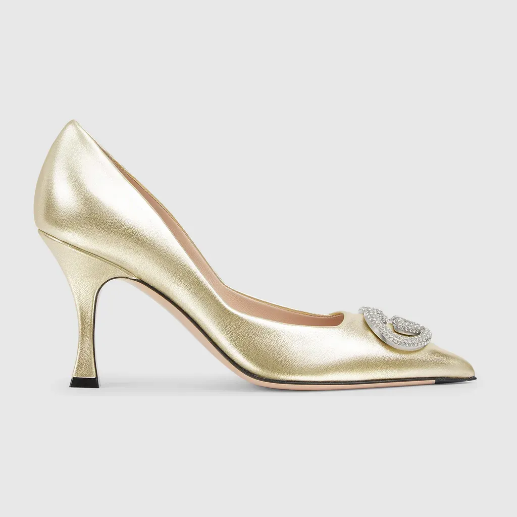Pump With Crystal Interlocking G