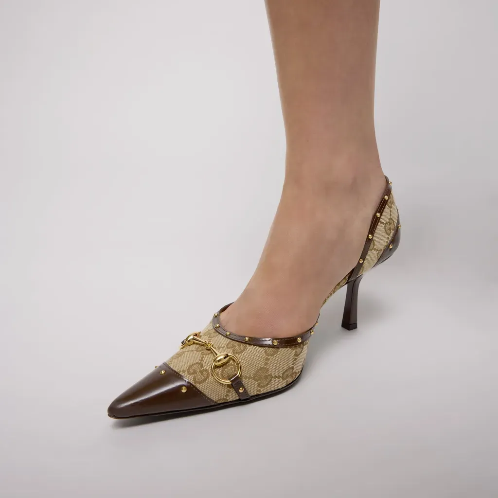 Savoy Pump