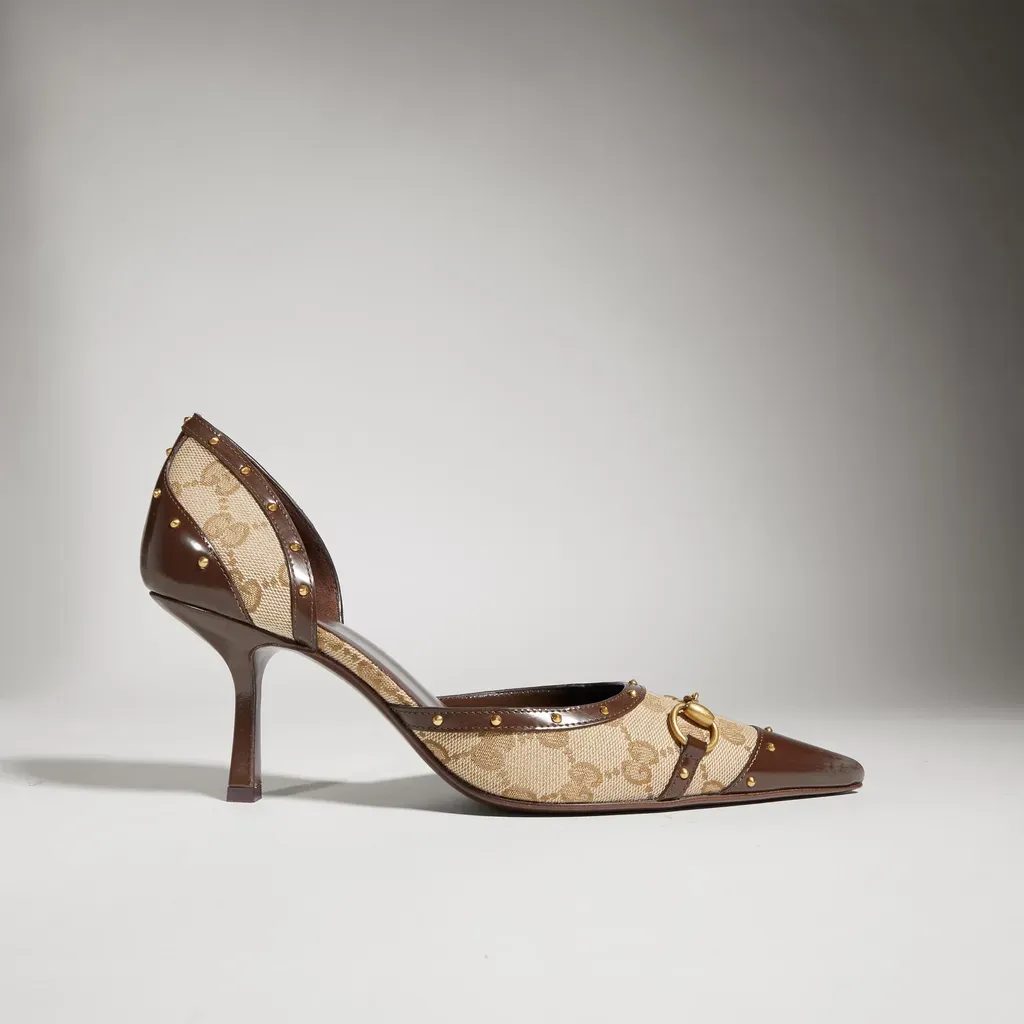 Savoy Pump