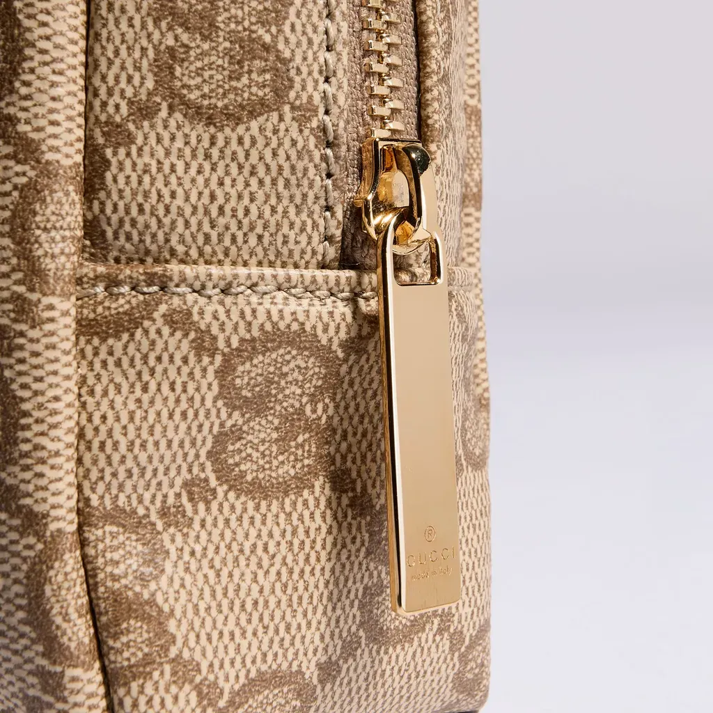 Medium Cosmetic Case With Web