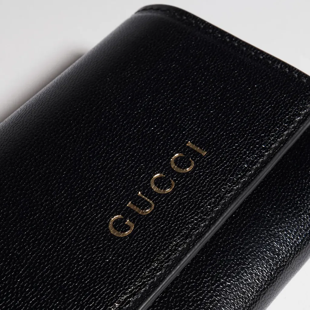 Bi-Fold Card Case With Gucci Lettering