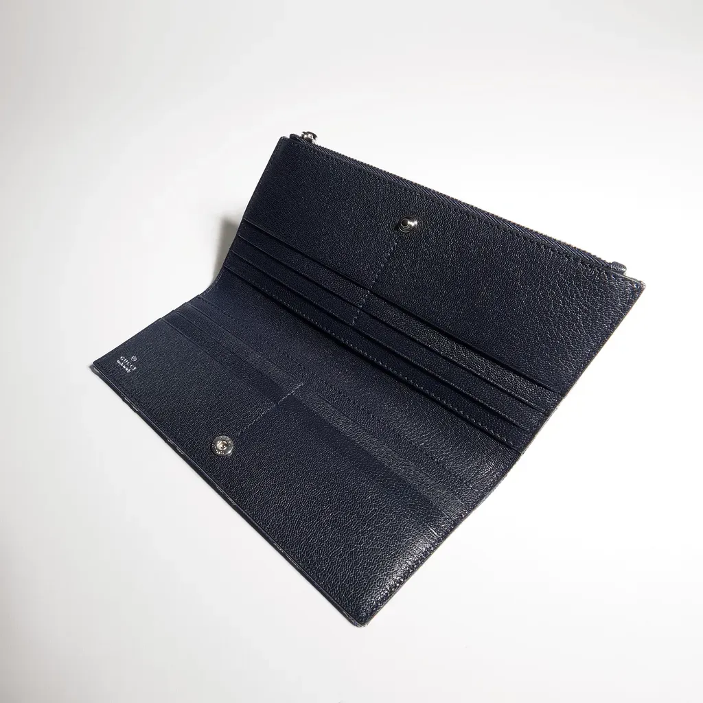 Long Wallet With Gucci Plaque