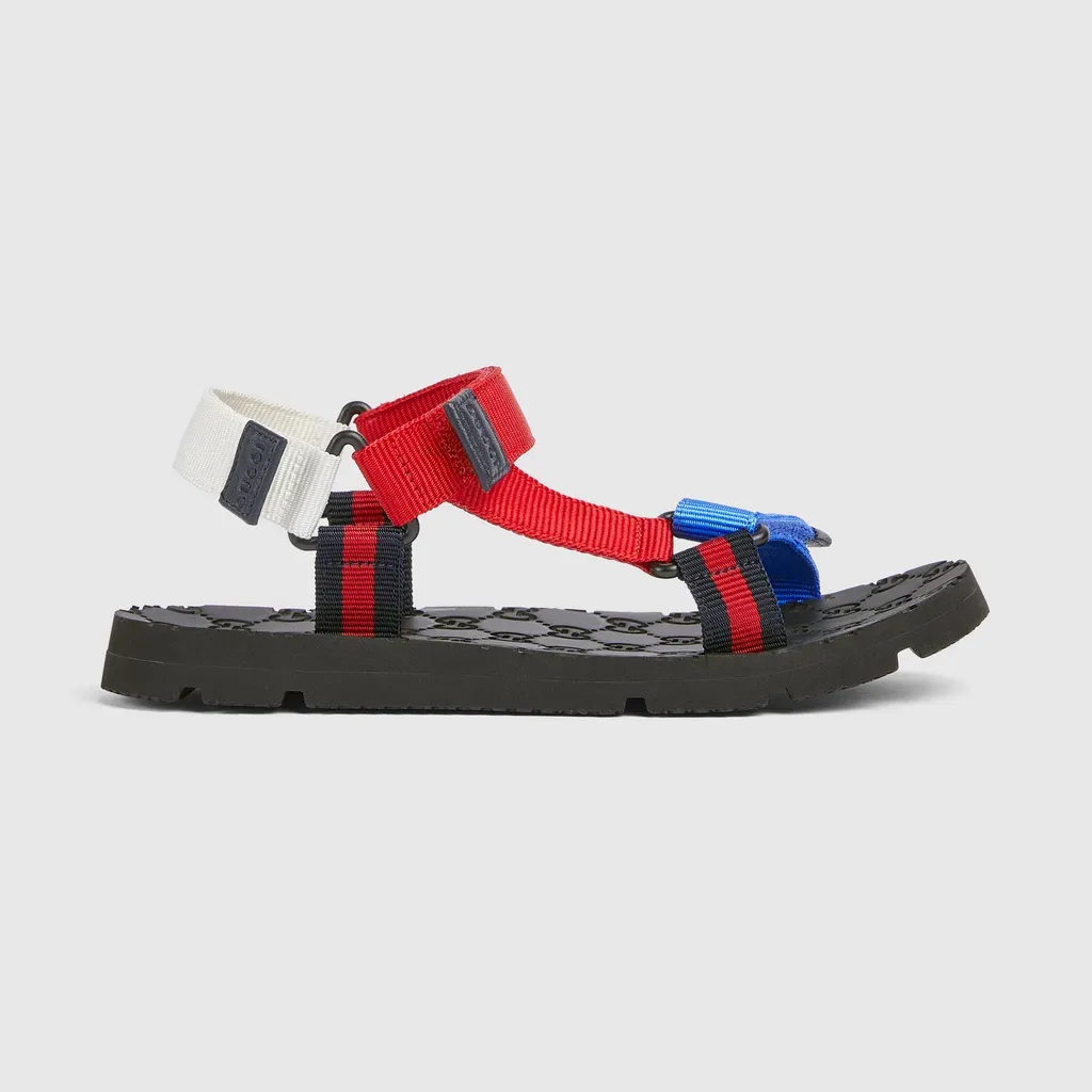 Children's Sandals With Web