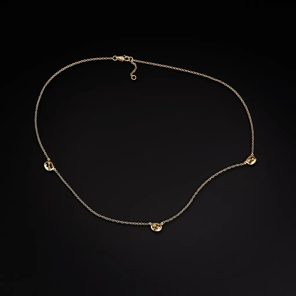 Gucci Interlocking 18K Pendant Necklace