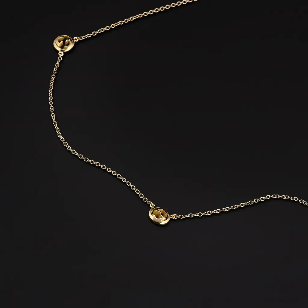 Gucci Interlocking 18K Pendant Necklace