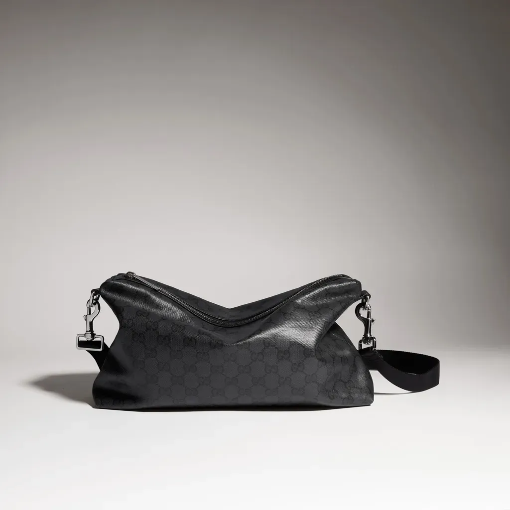 Gucci Essence Classic Medium Crossbody Bag