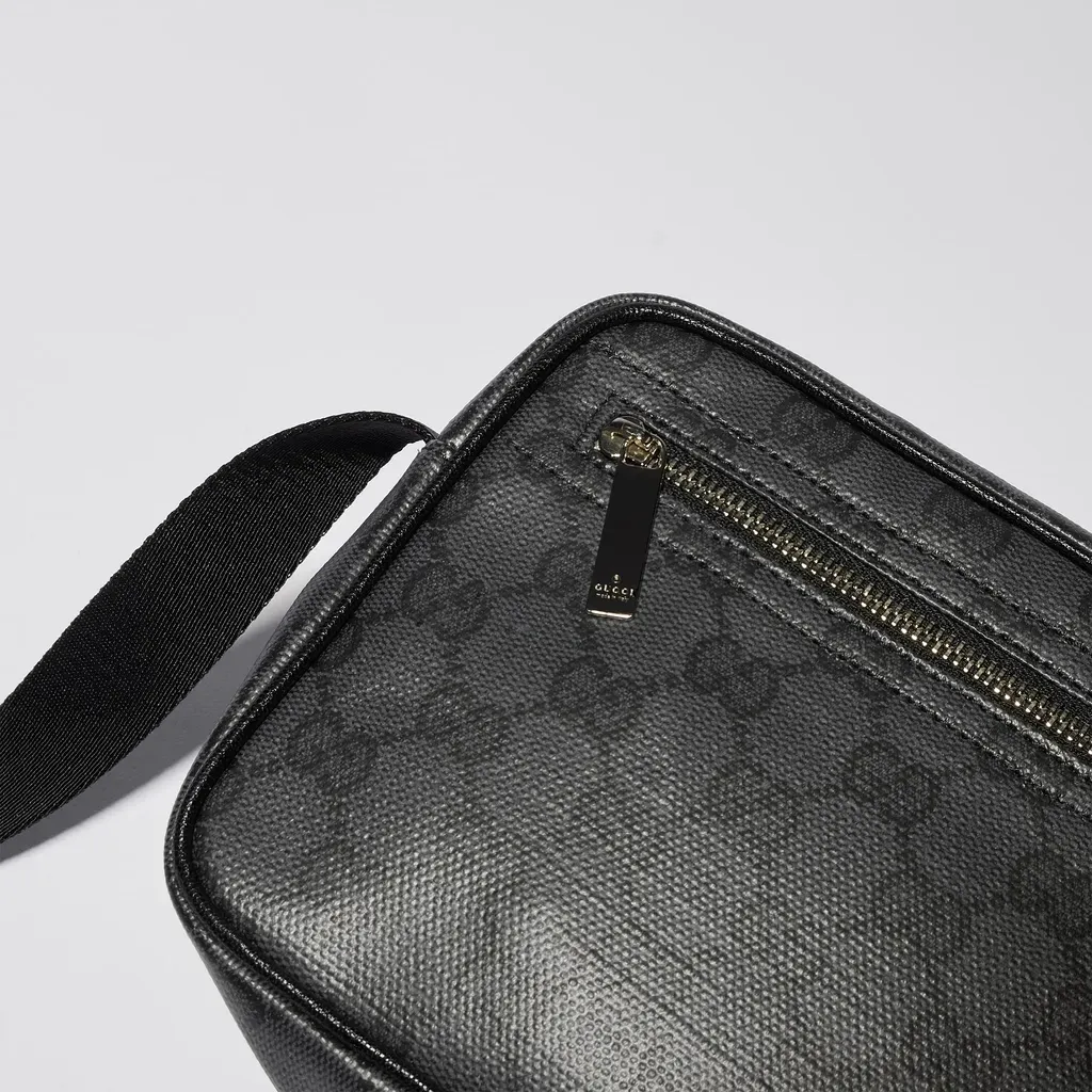 Gucci Essence Classic Mini Bag
