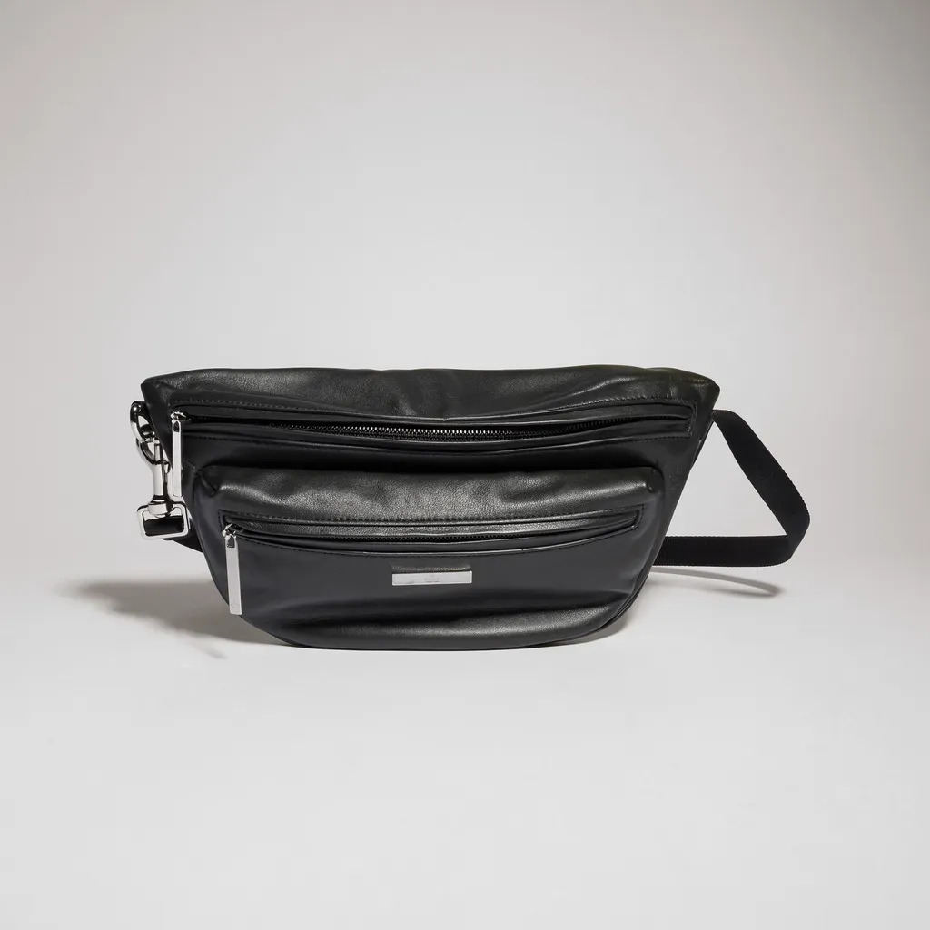 Gucci Tag Medium Crossbody Bag