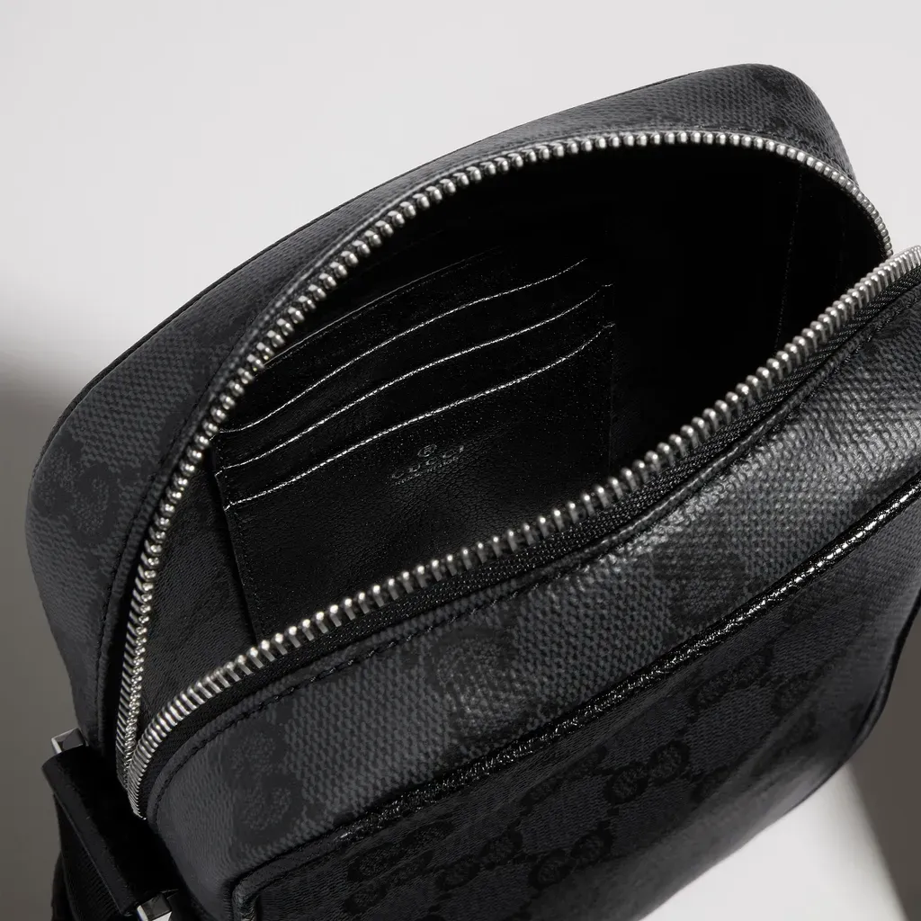 Gucci Essence Classic Mini Bag