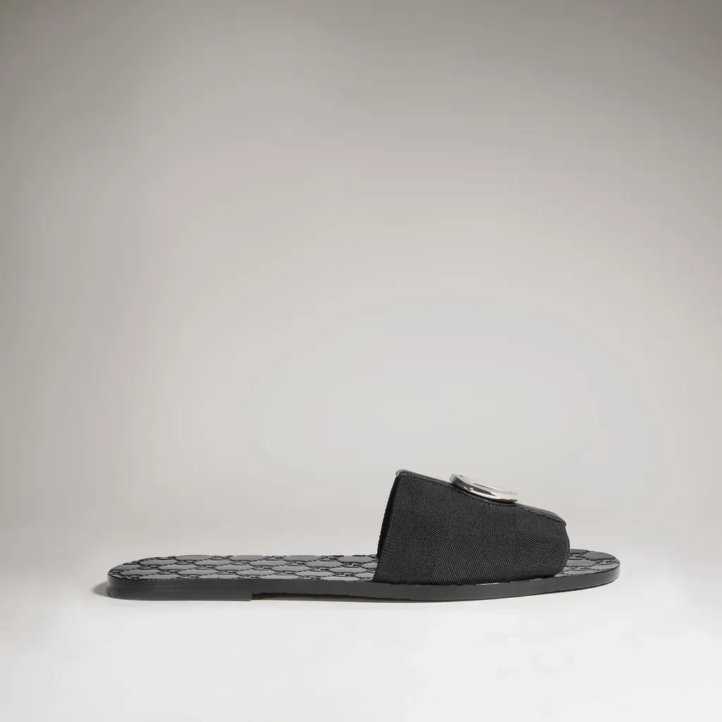 Riviera Slide Sandal