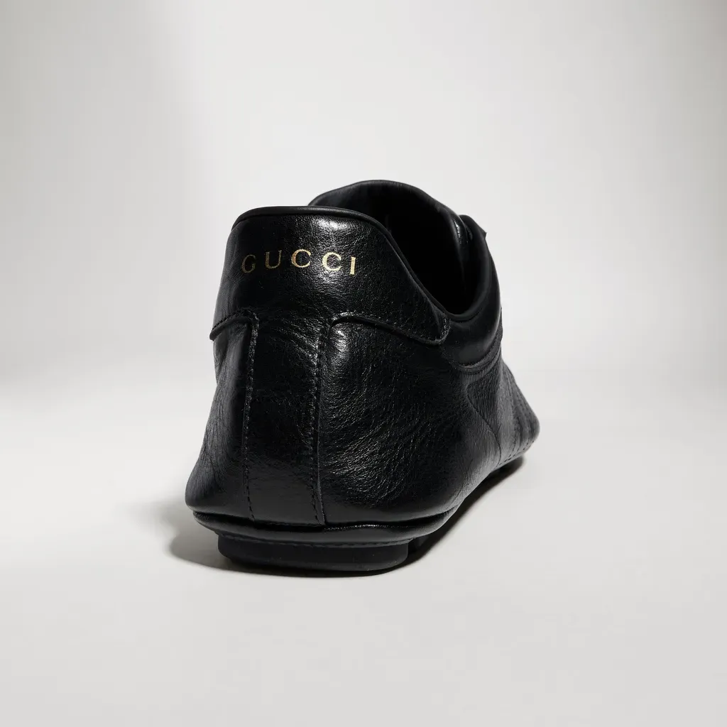 Lace-Up Driver