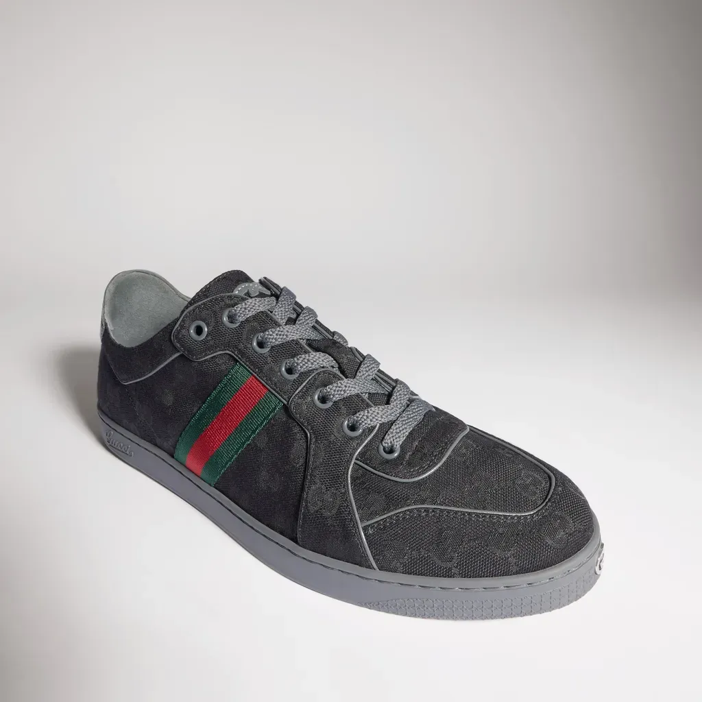 Stretch Low-Top Sneaker