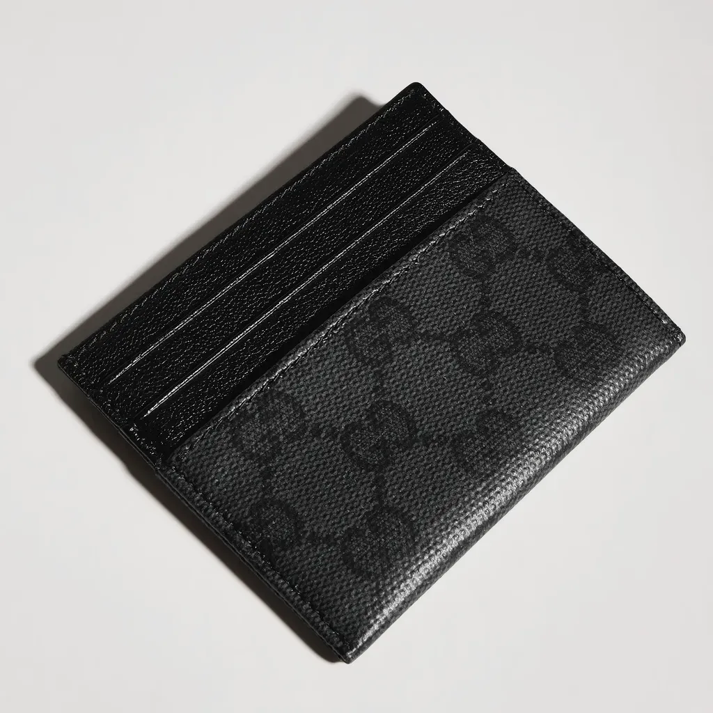 Gucci Essence Classic Card Case