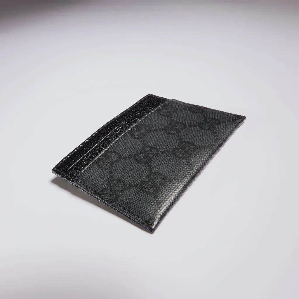 Gucci Essence Classic Card Case