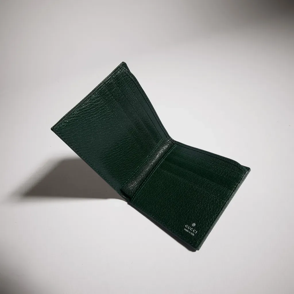 Gucci Essence Classic Bi-Fold Wallet