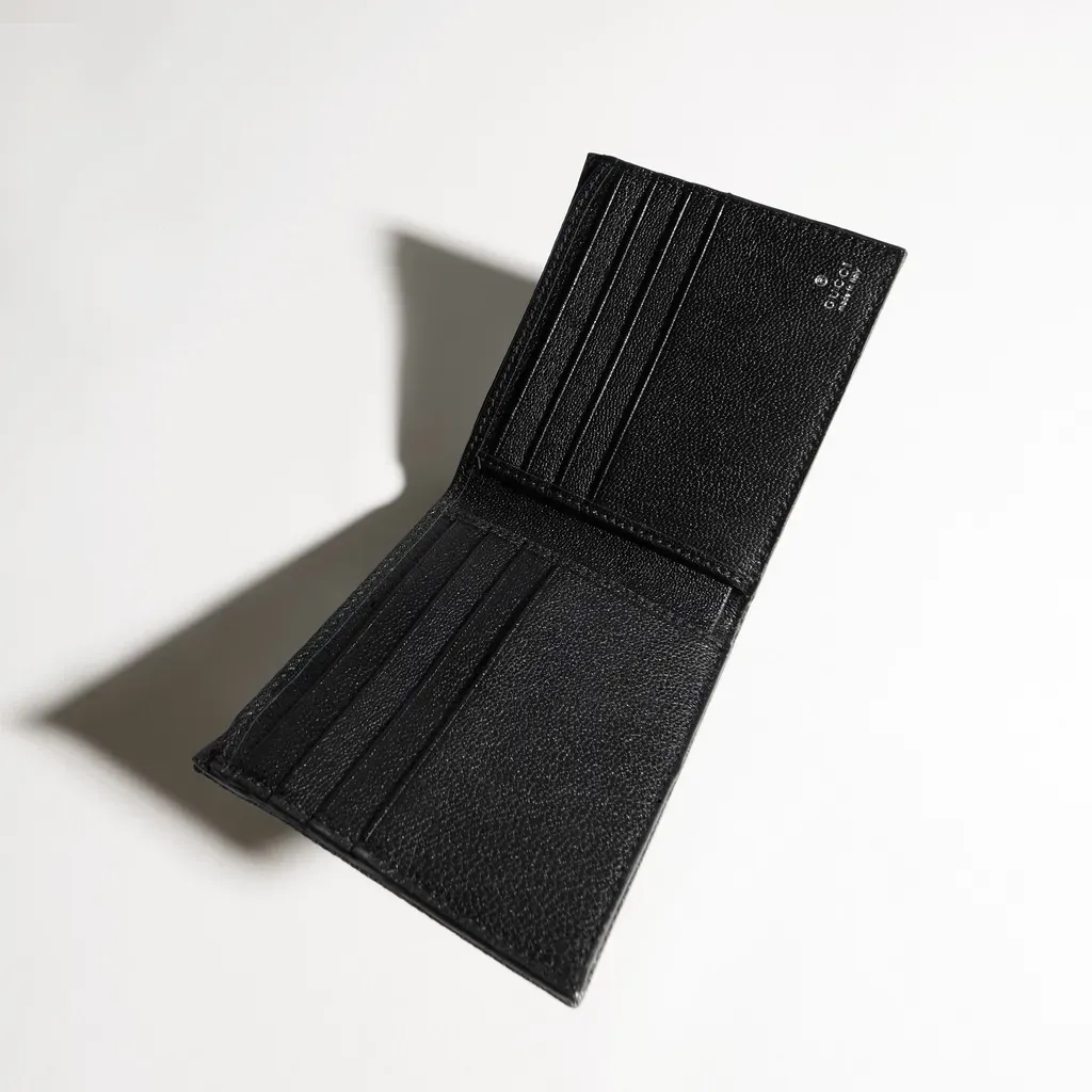 Gucci Essence Classic Bi-Fold Wallet