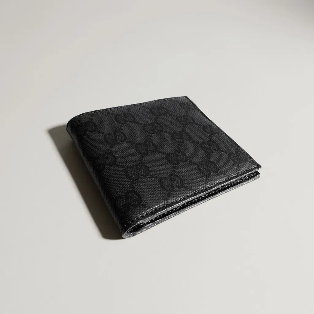 Gucci Essence Classic Bi-Fold Wallet