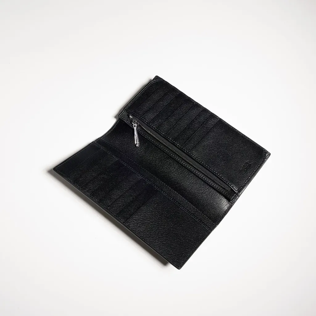 Lira Long Wallet