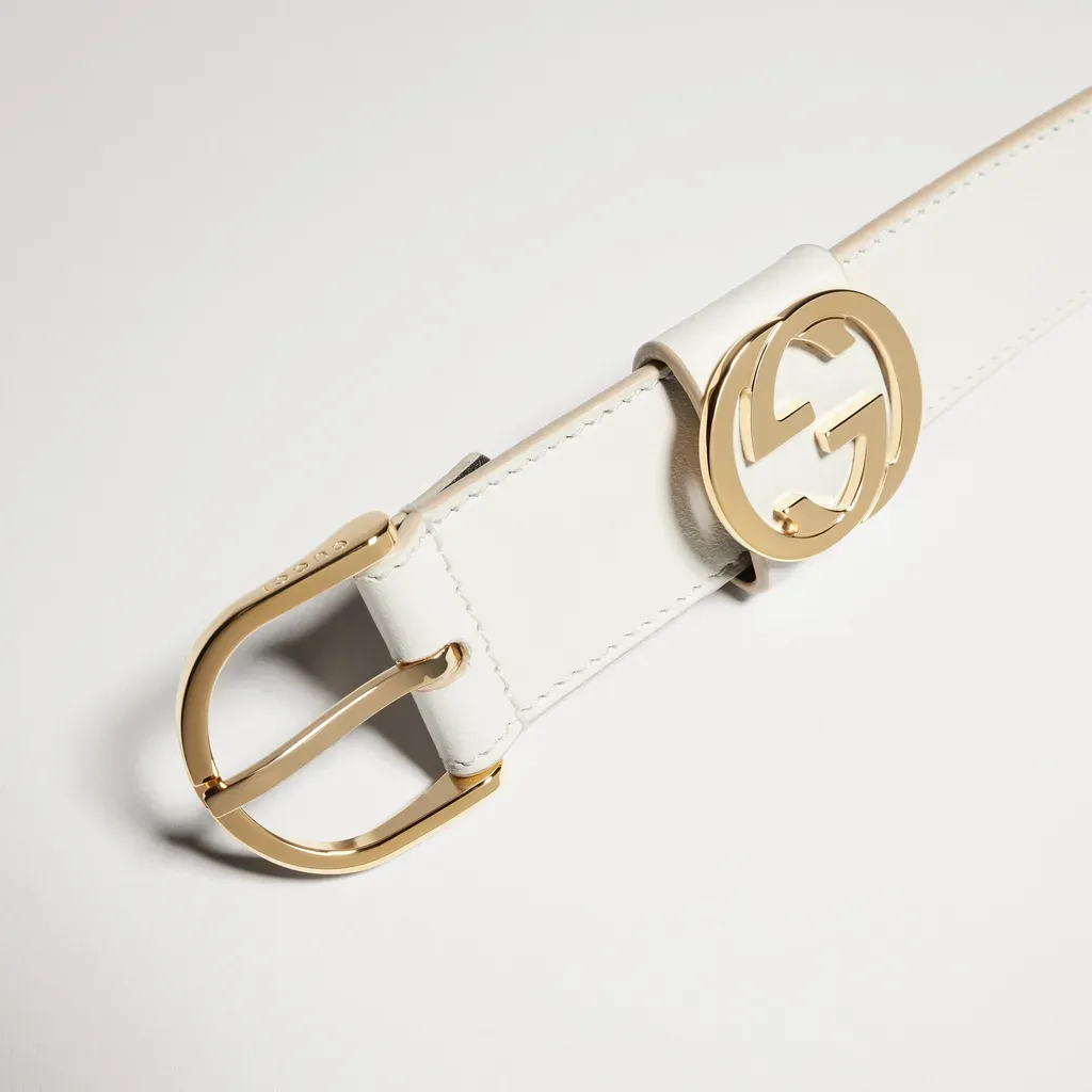 Belt With Round Buckle